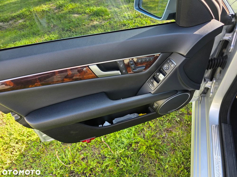 Mercedes-Benz Klasa C 350 7G-TRONIC Avantgarde Edition - 10