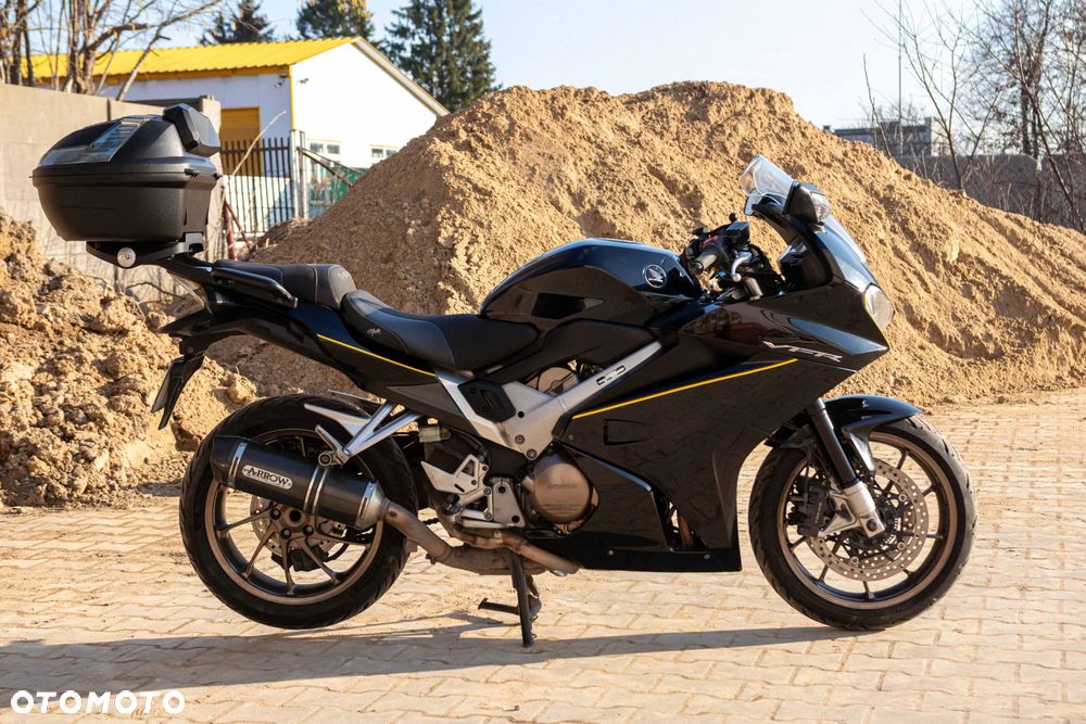 Honda VFR - 5
