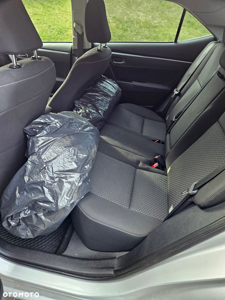 Toyota Corolla 1.6 Prestige - 9