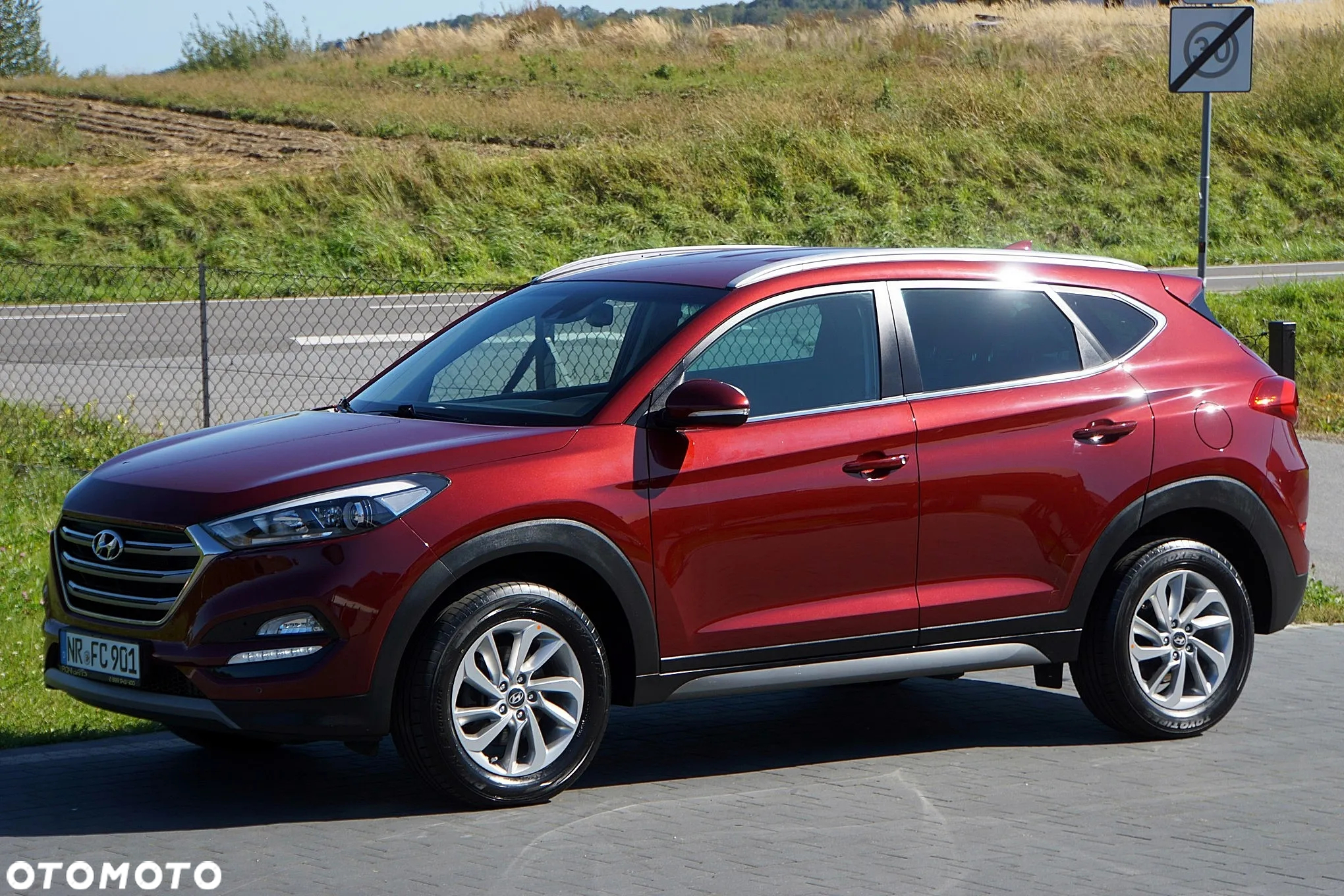 Hyundai Tucson blue 1.6 GDi 2WD Passion - 11