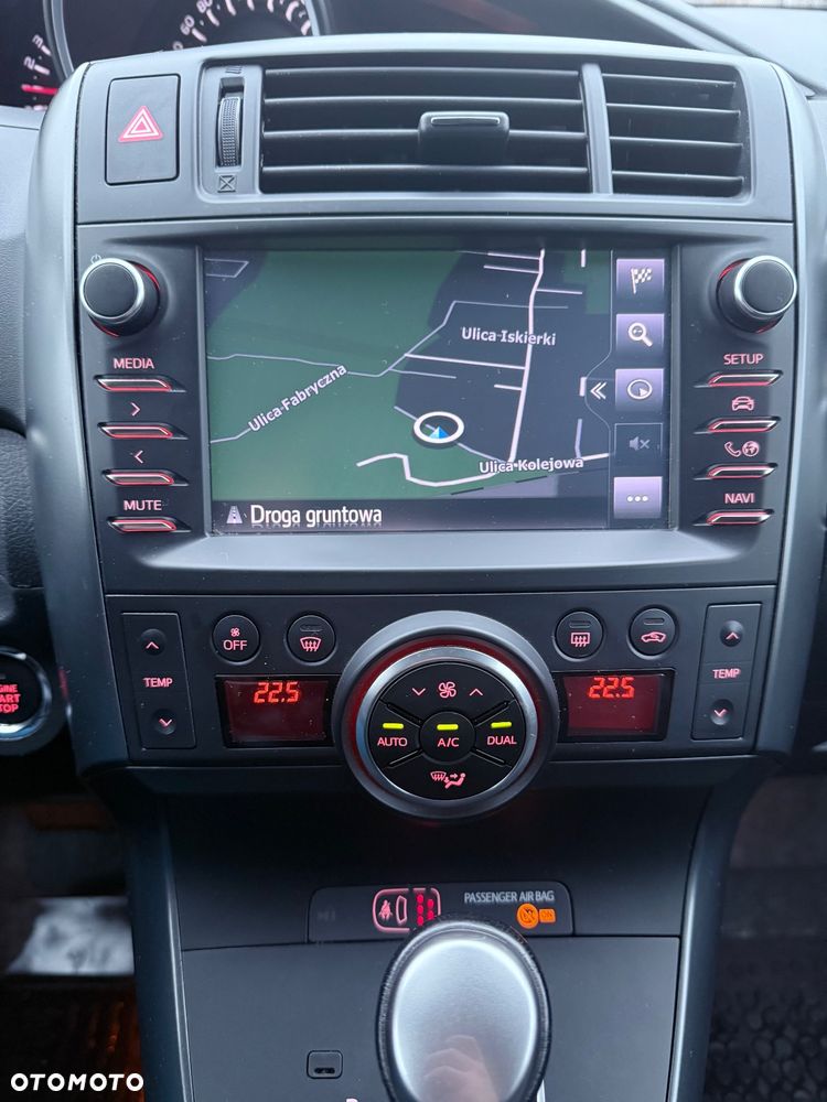 Toyota Verso 1.8 Premium 7os MS - 32