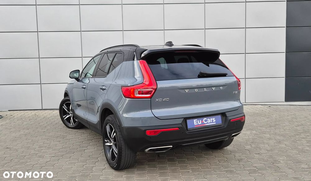 Volvo XC 40 T3 R-Design - 10