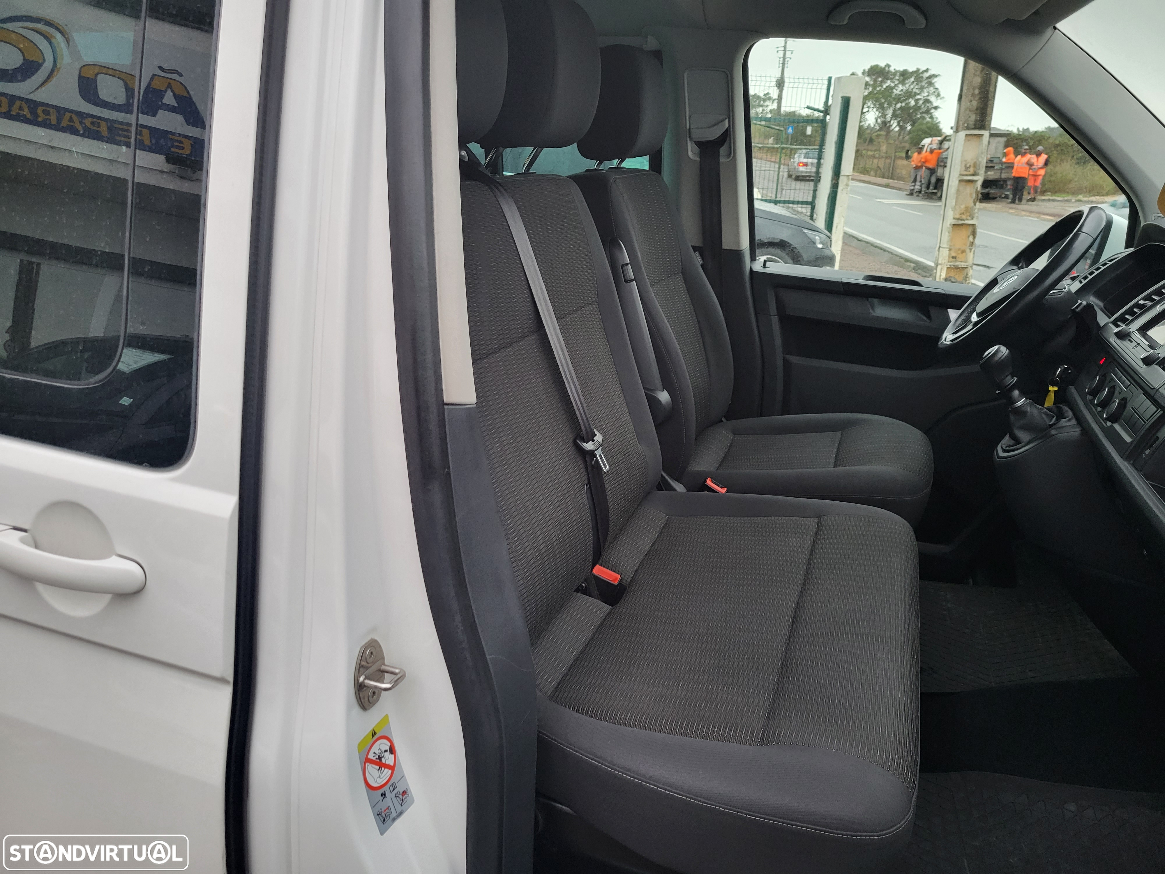 VW Caravelle 2.0 TDi BM Comfortline - 6