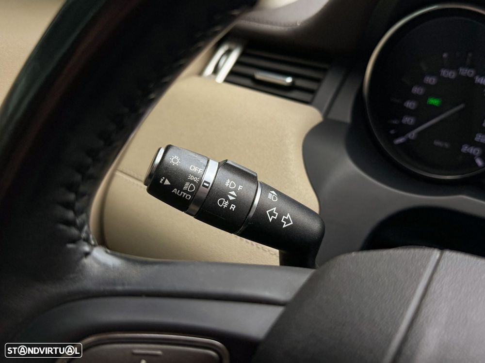 Land Rover Range Rover Evoque 2.2 TD4 Dynamic - 34