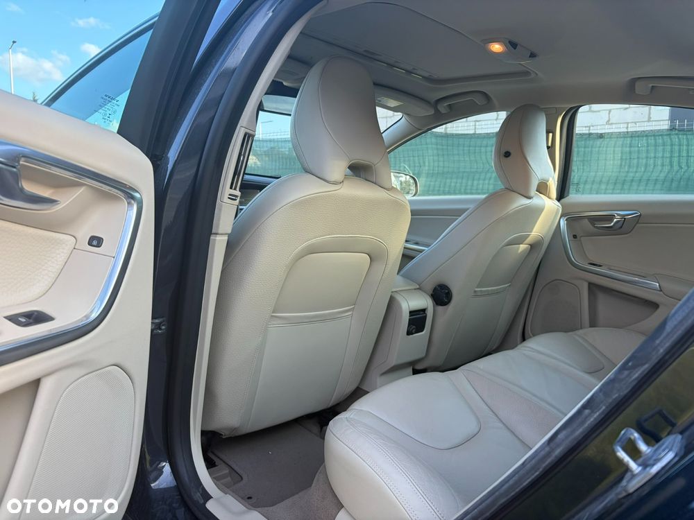 Volvo S60 - 10
