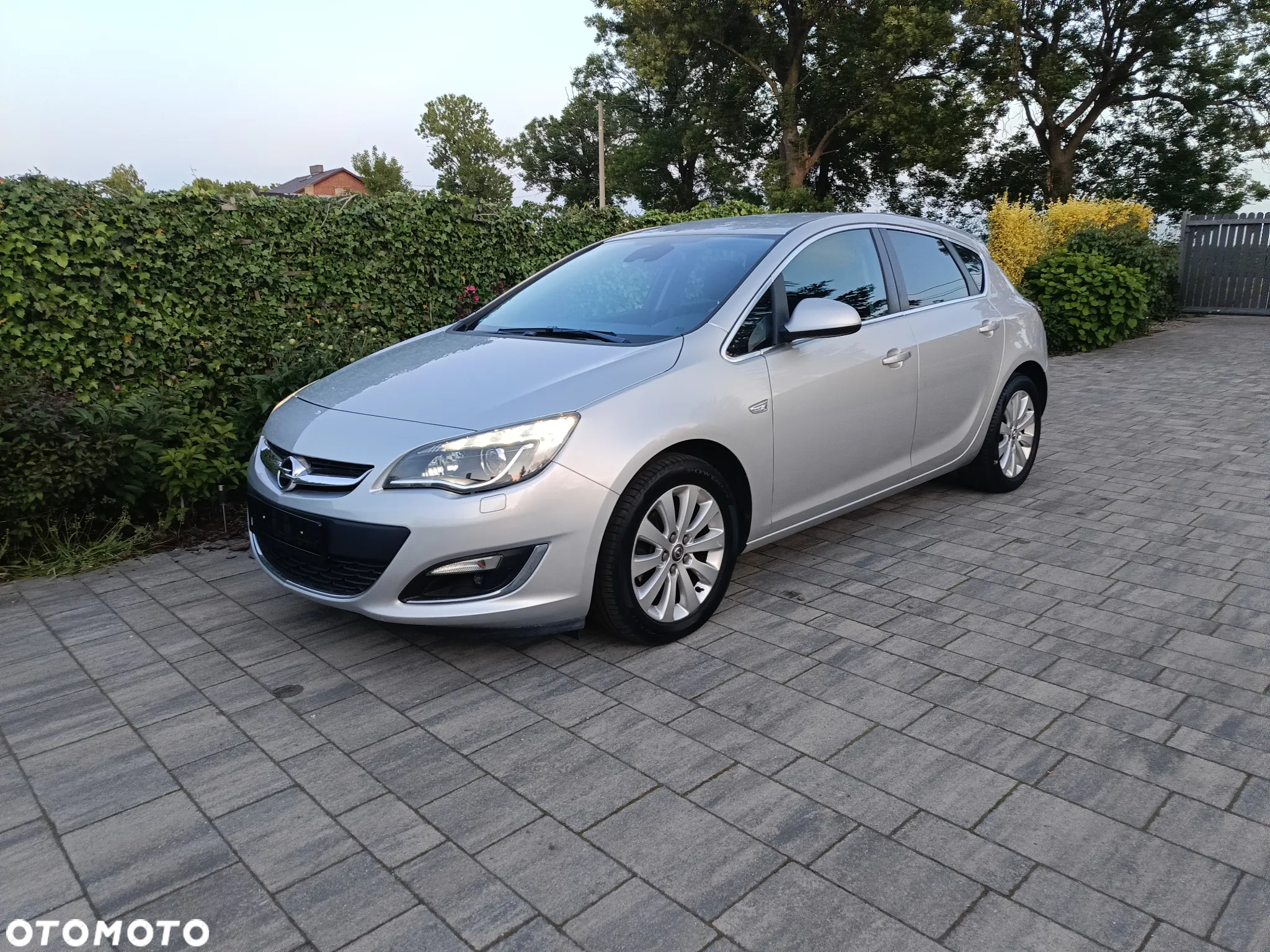 Opel Astra 1.7 CDTI DPF Exklusiv - 8