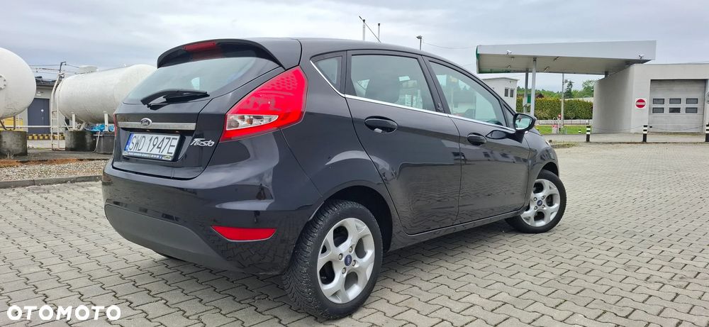 Ford Fiesta 1.25 Titanium EU6 - 5