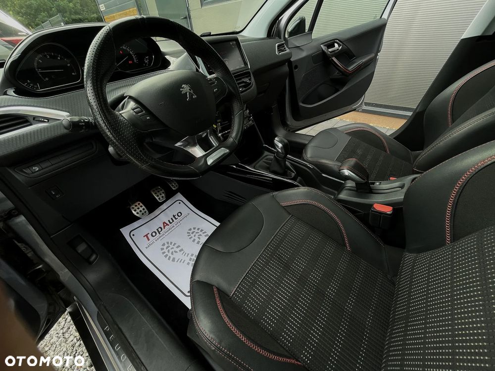 Peugeot 2008 BlueHDi 100 STOP & START Allure - 17