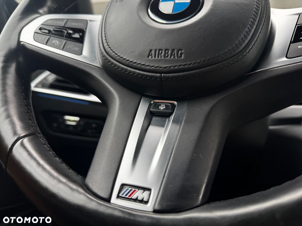 BMW Seria 3 320d xDrive mHEV M Sport sport - 25