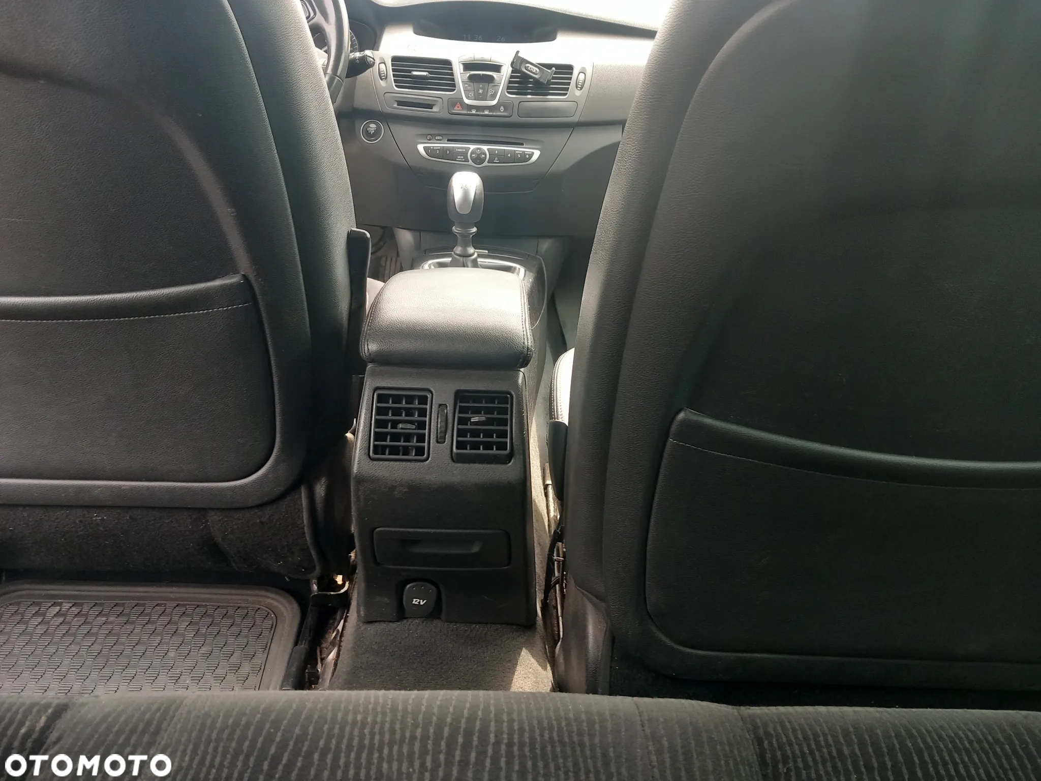 Renault Laguna II 2.0 DCi Initiale - 12