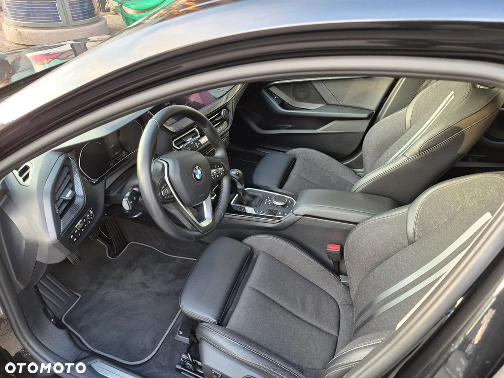 BMW Seria 1 116d EfficientDynamics Edition Sport Line - 9