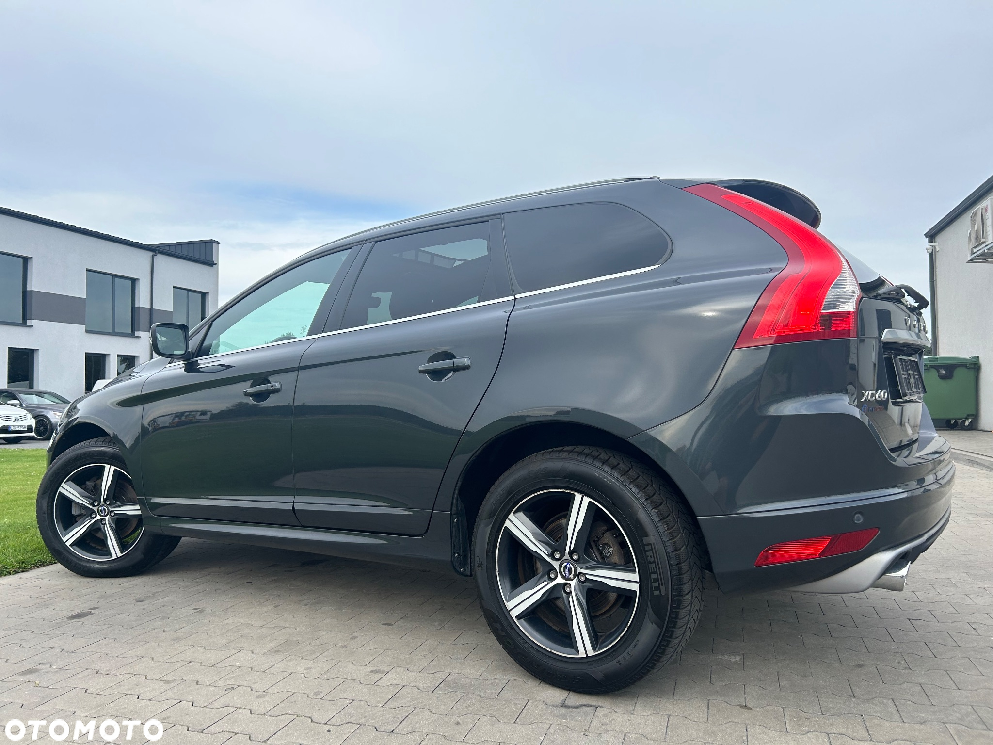 Volvo XC 60 D4 Drive-E R-Design Summum - 12