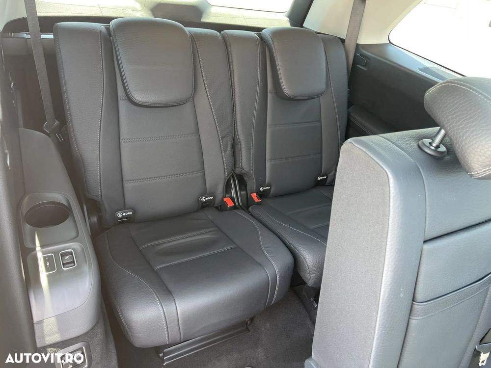 Mercedes-Benz GLS - 28