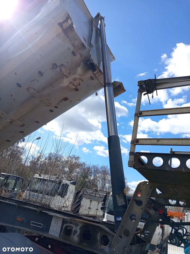 Schmitz Cargobull SKI 24  stalowa - 12