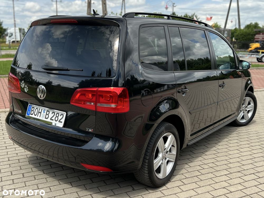 Volkswagen Touran - 4