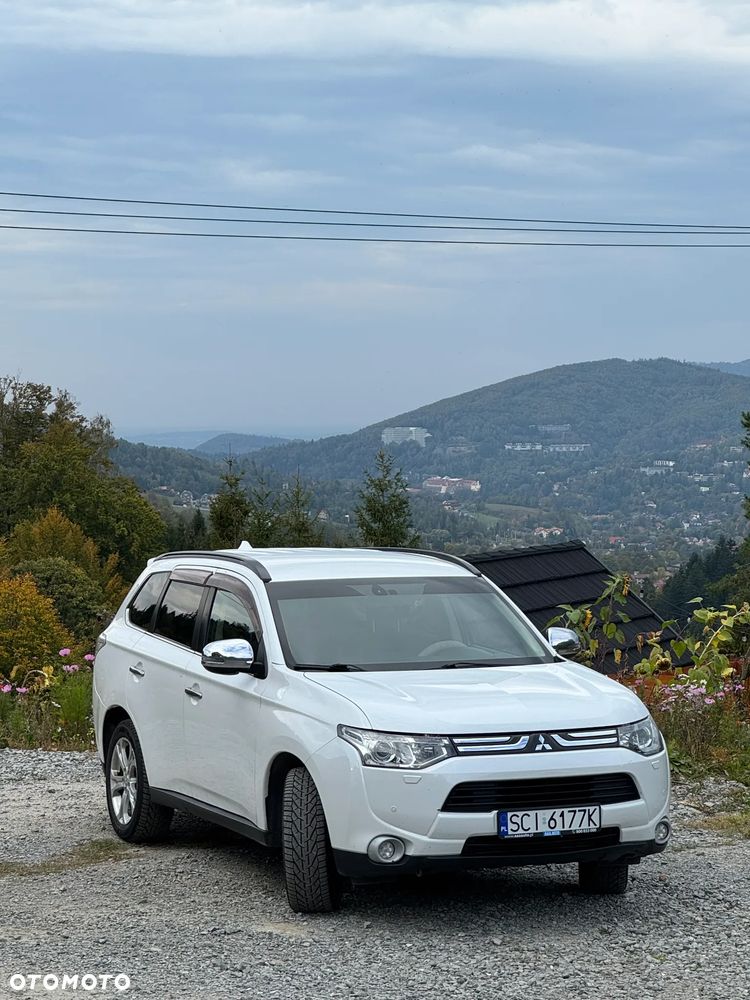 Mitsubishi Outlander 2.2 DID Instyle Navi - 10