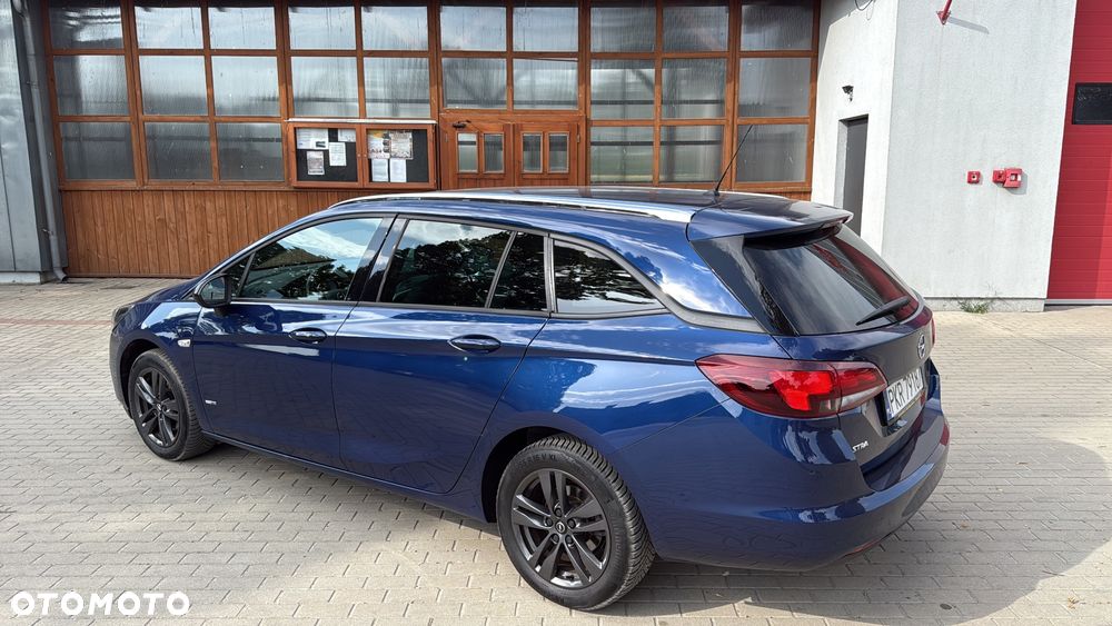 Opel Astra V 1.2 T Elegance S&S - 10