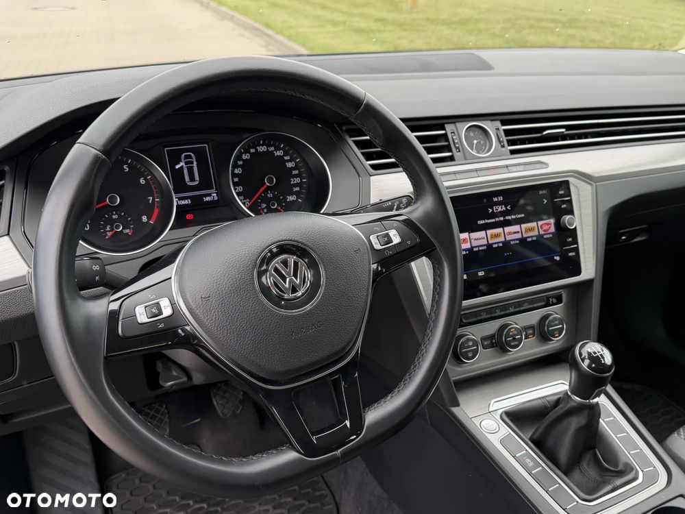 Volkswagen Passat Variant 1.4 TSI BMT Comfortline - 16