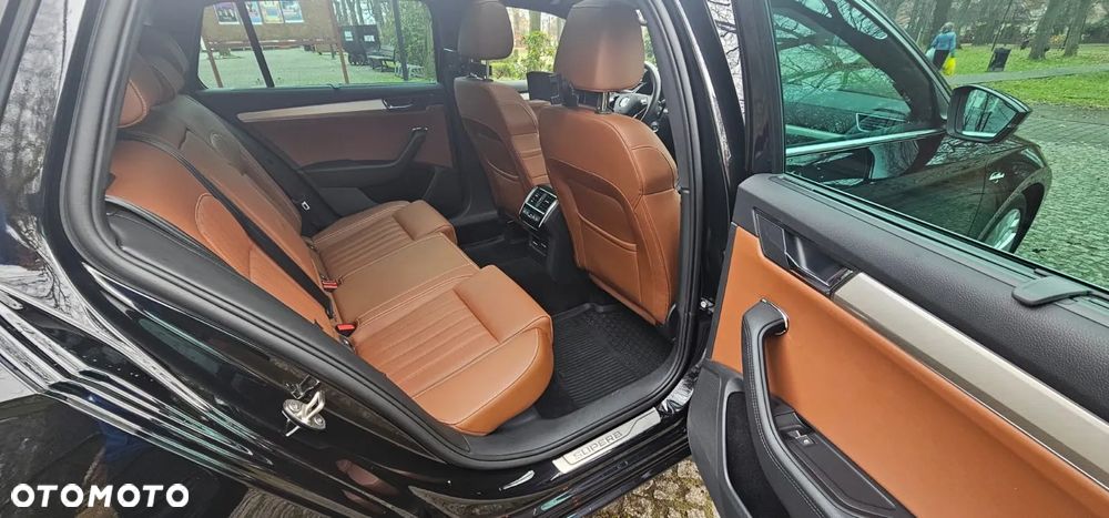 Skoda Superb 2.0 TDI SCR 4x4 L&K DSG - 19