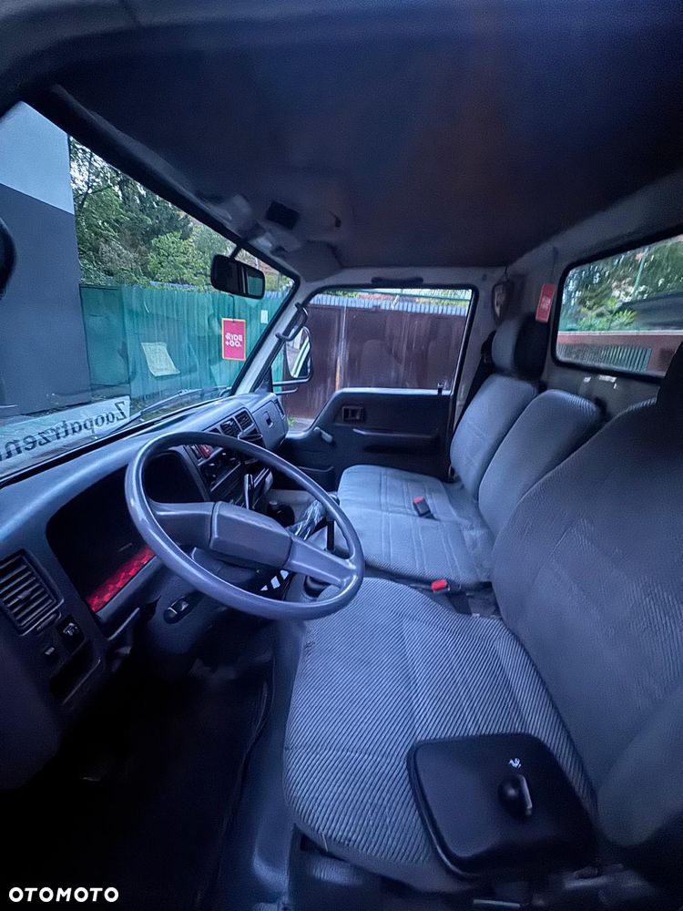 Toyota Dyna - 11