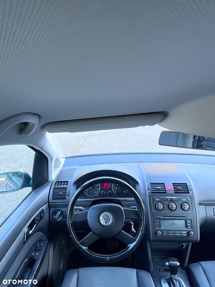 Volkswagen Touran 1.6 FSI Automatik Goal - 6