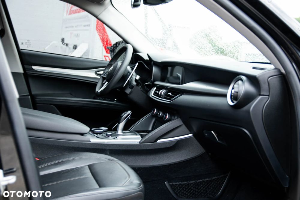 Alfa Romeo Stelvio 2.0 Turbo Super Q4 - 17