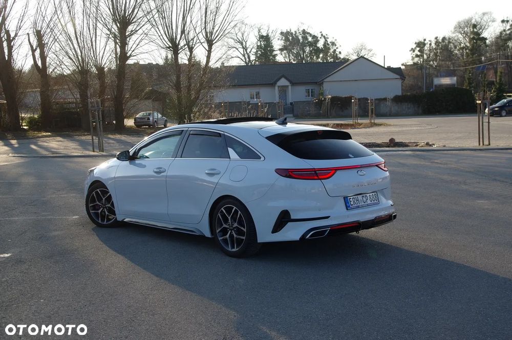 Kia ProCeed 1.6 CRDi DCT7 SCR GT LINE - 4