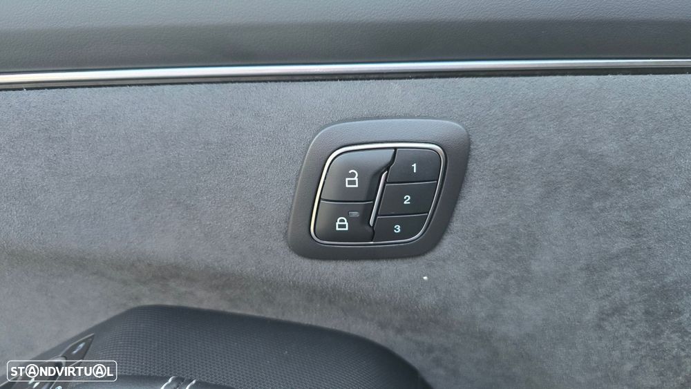 Ford Mustang Mach-E 98.7 kWh GT AWD - 10