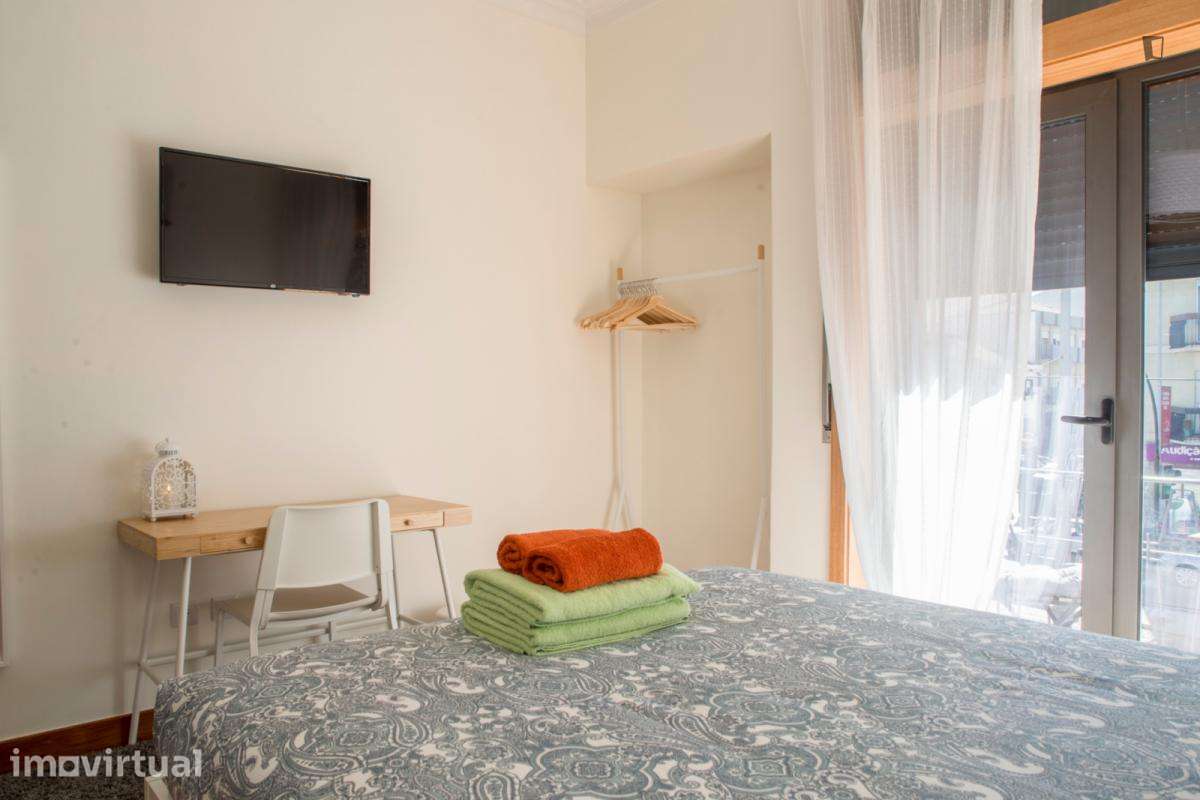 Quarto - localizado em Matosinhos Porto - Grande imagem: 2/23