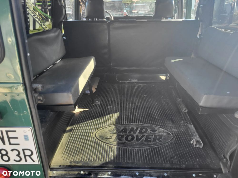 Land Rover Defender - 9