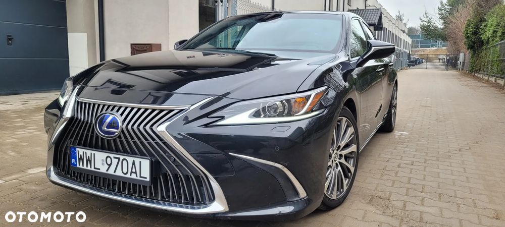 Lexus ES 300h Business Edition + - 1