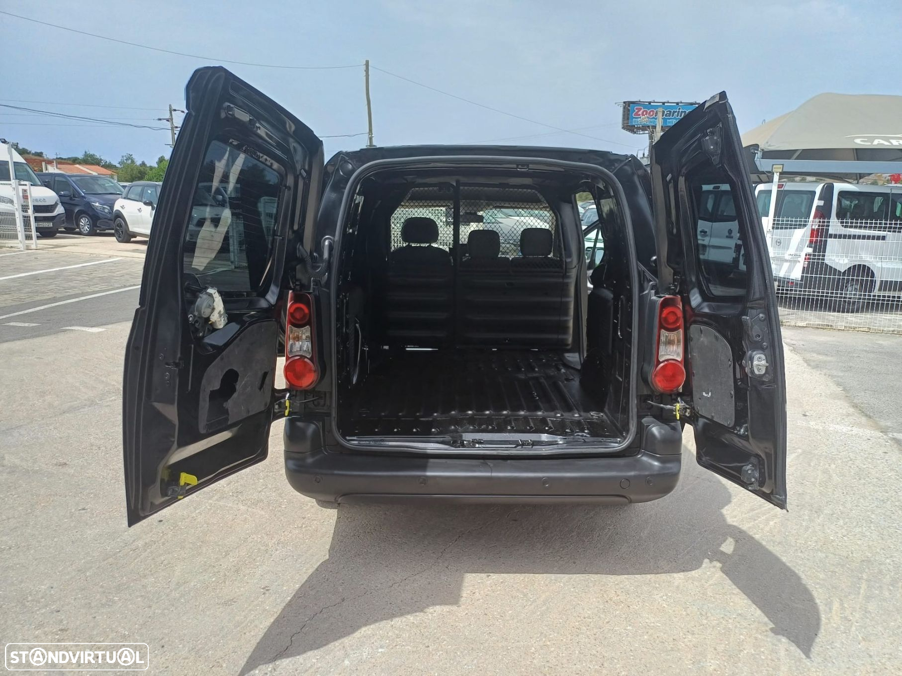 Citroën Berlingo 1.6 HDi Automática 3 Lug. - 12