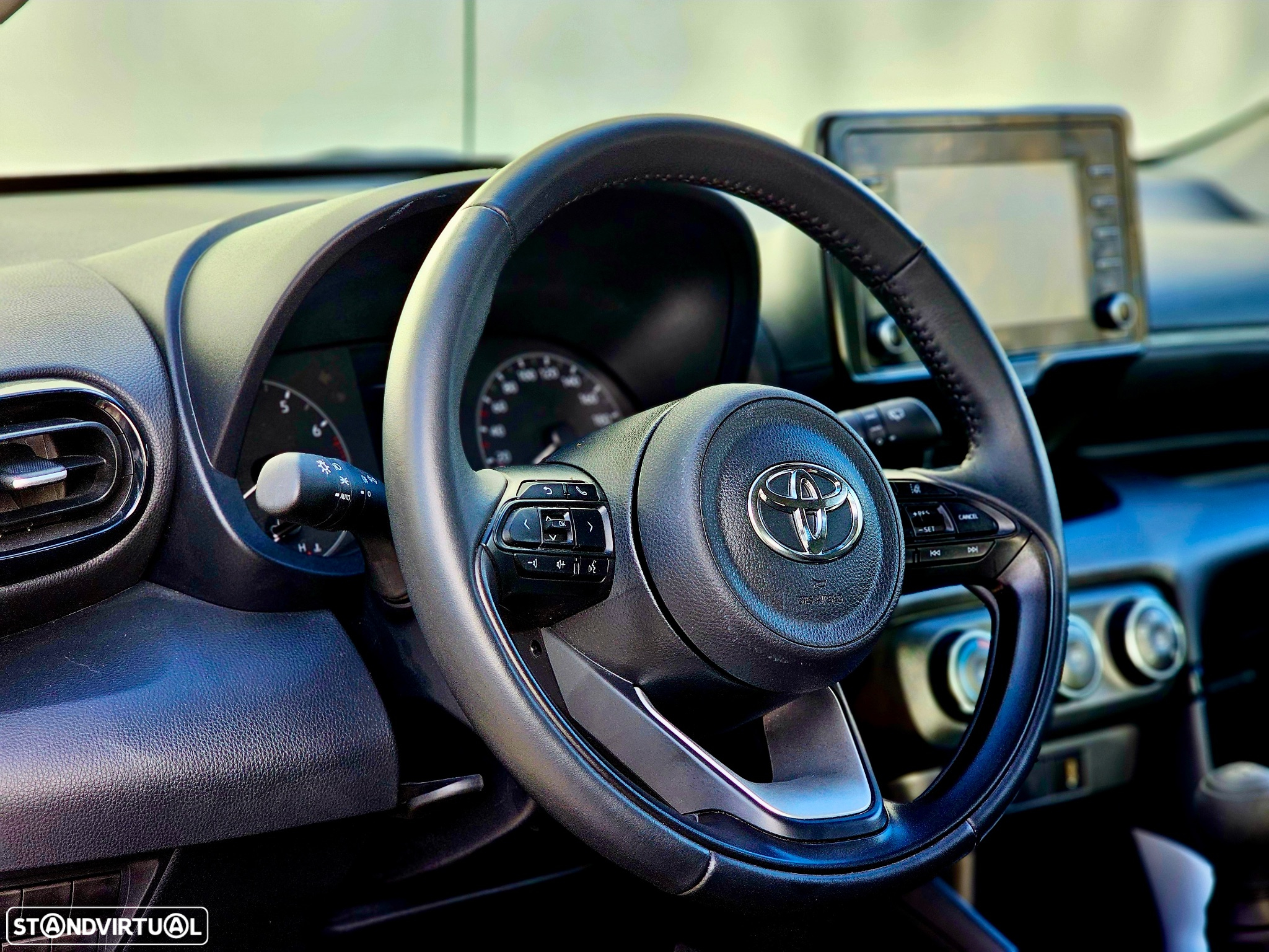 Toyota Yaris 1.0 VVT-i Comfort Plus - 8
