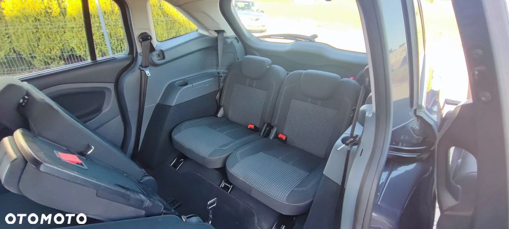 Ford Grand C-MAX 1.6 TDCi Titanium - 18