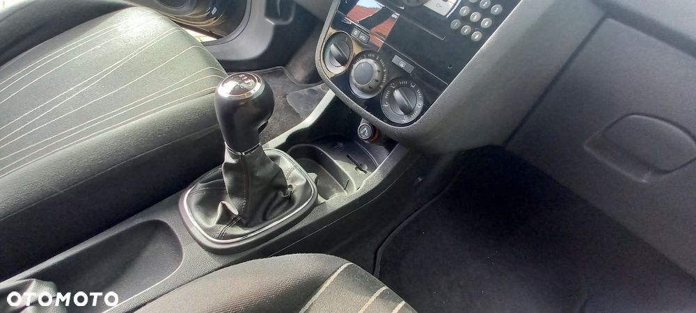 Opel Corsa - 19