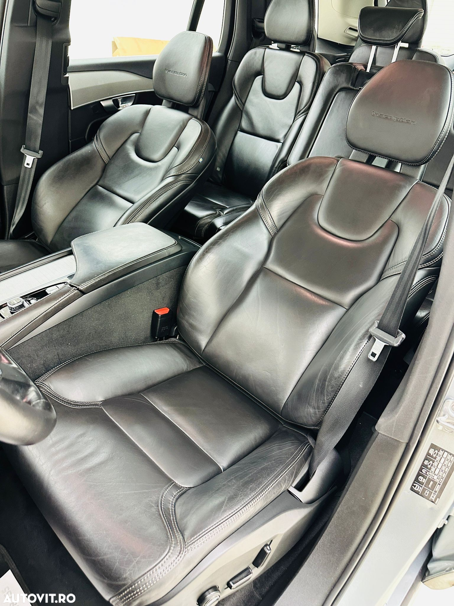 Volvo XC 90 - 30