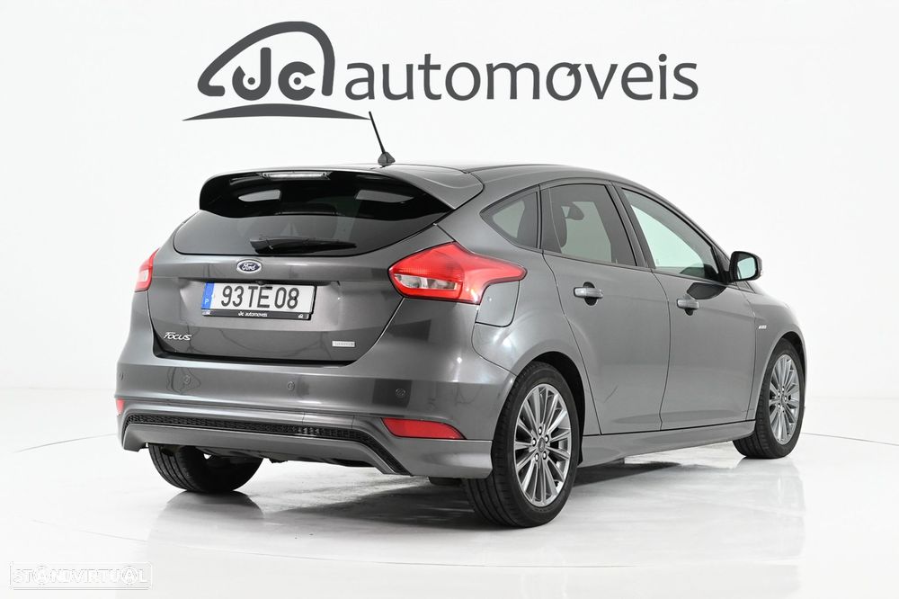 Ford Focus 1.0 EcoBoost ST-Line - 2