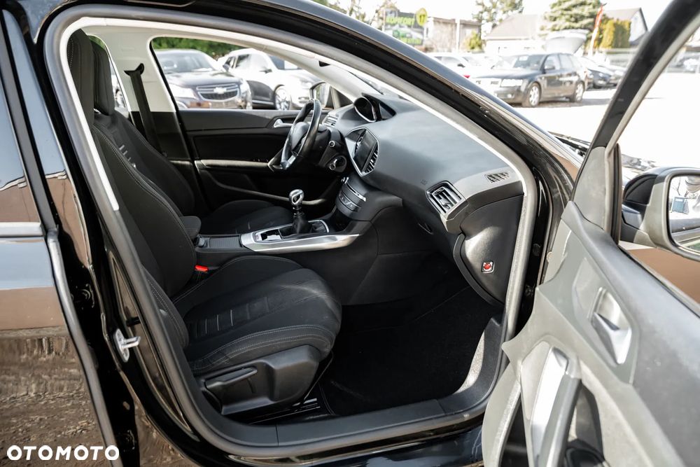 Peugeot 308 BlueHDi 150 Stop & Start Active - 23