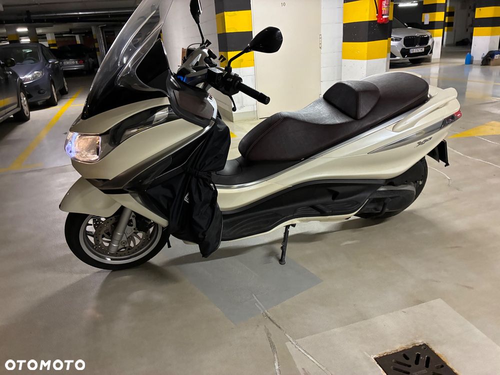 Piaggio X10 - 1