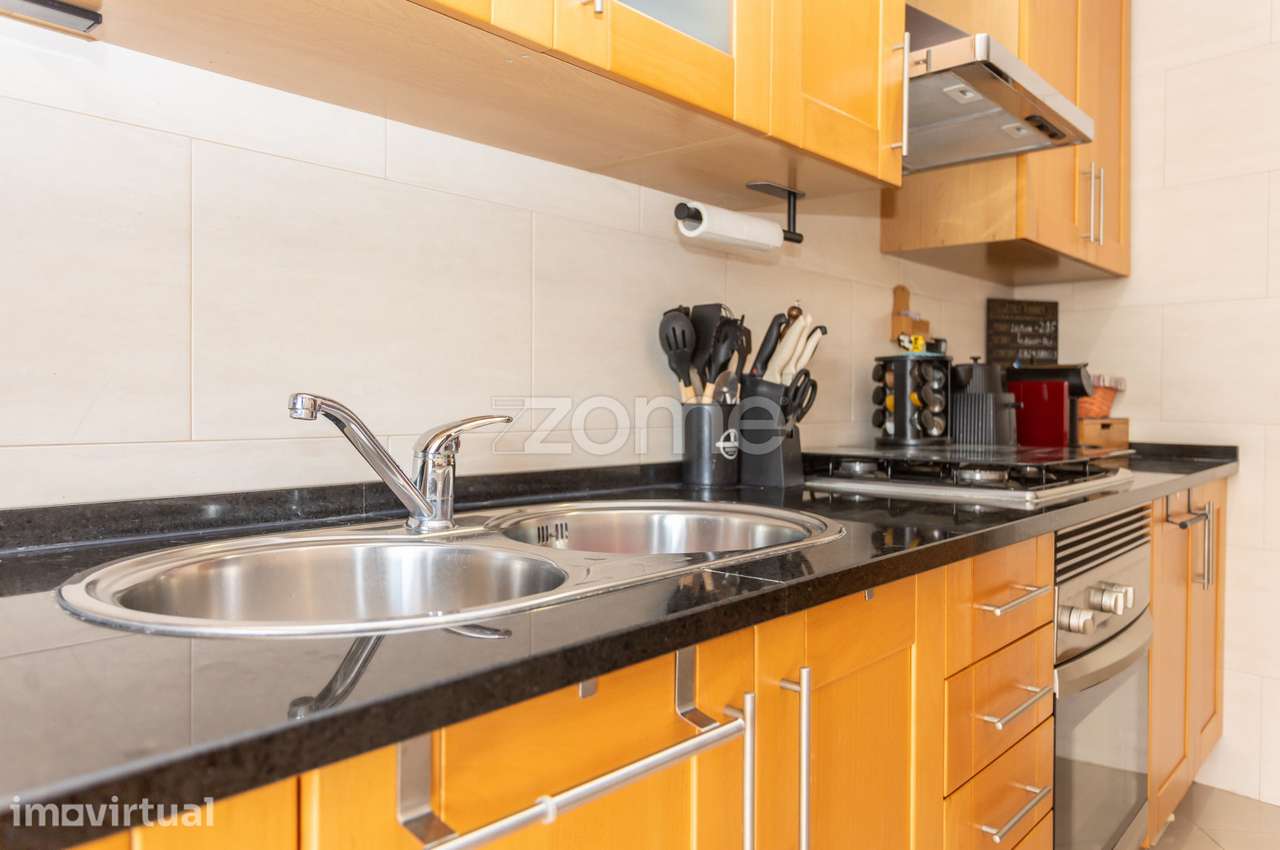 Apartamento T3 c/ Parqueamento e Arrecadação- Santa Marta do Pinhal - Grande imagem: 5/21