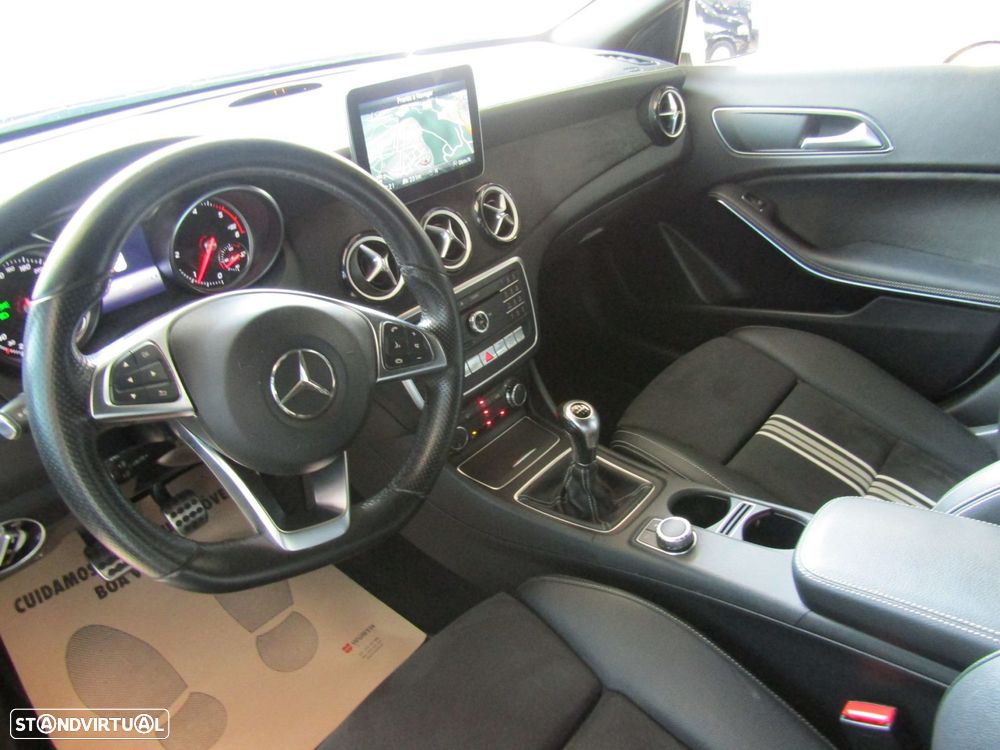 Mercedes-Benz A 180 d AMG Line - 10