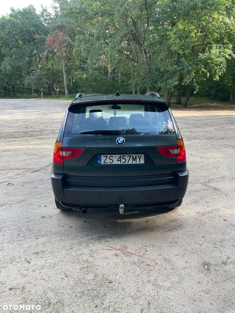 BMW X3 2.0i - 8