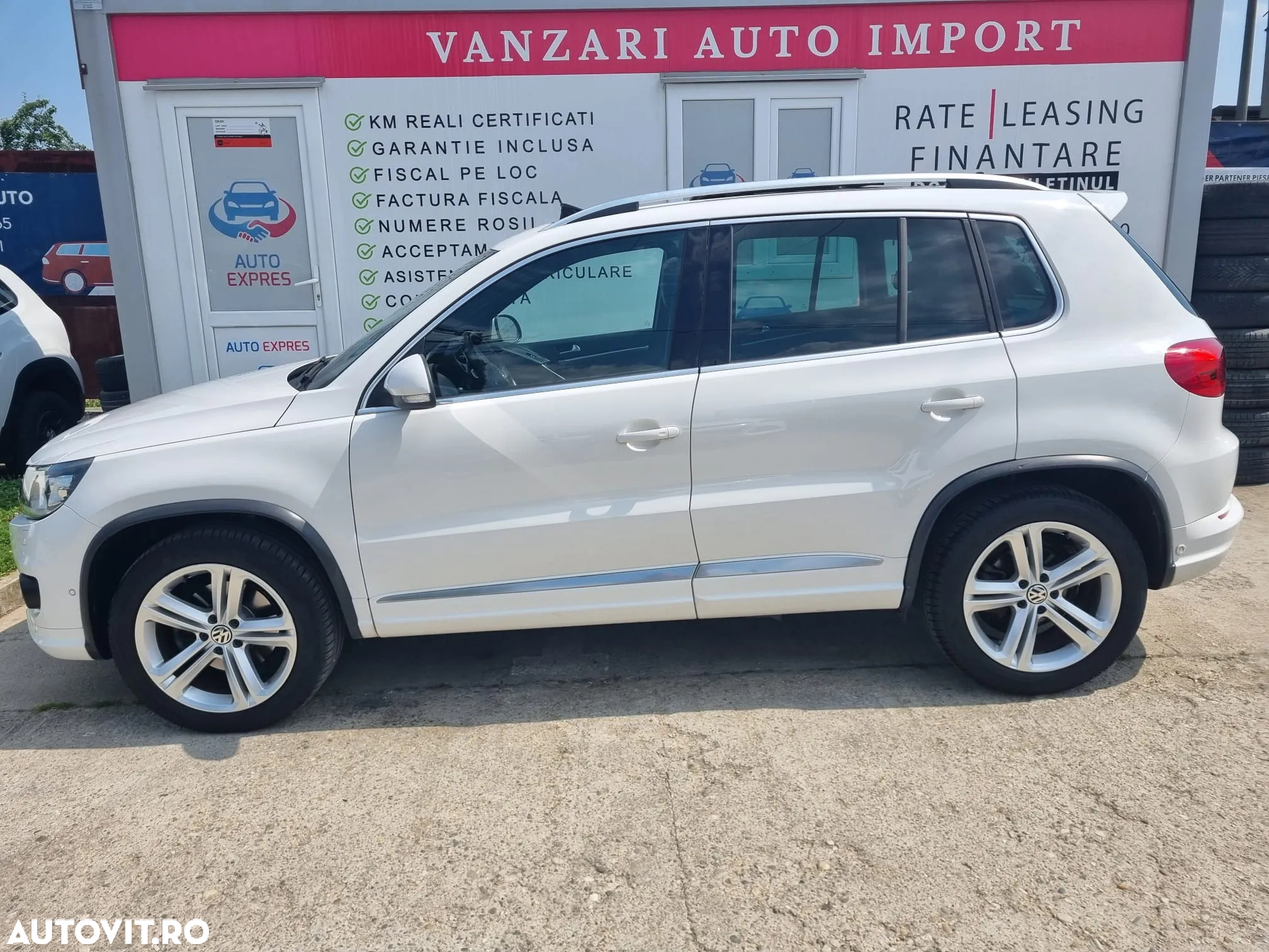 Volkswagen Tiguan 2.0 TDI DPF BlueMotion Technology Exclusive - 6
