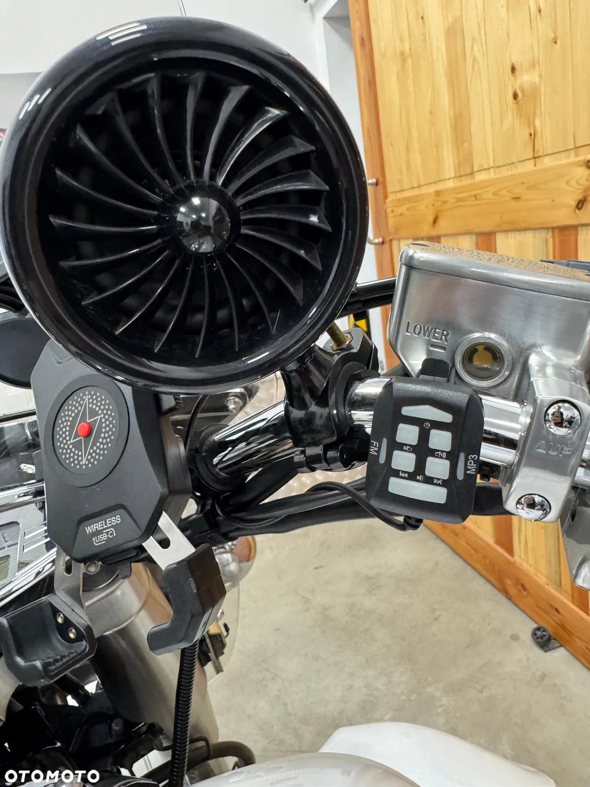Yamaha XVZ - 27