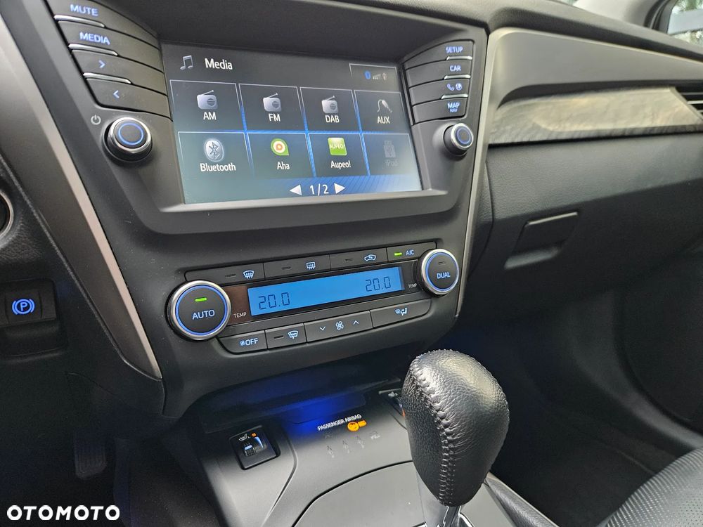 Toyota Avensis 1.8 Prestige MS - 14