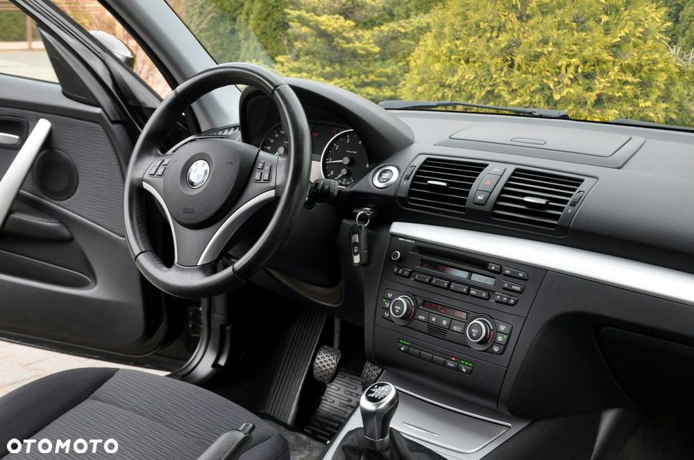 BMW Seria 1 - 24