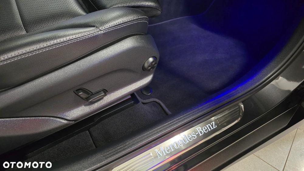 Mercedes-Benz GLC 300 de 4Matic 9G-TRONIC AMG Line Plus - 19