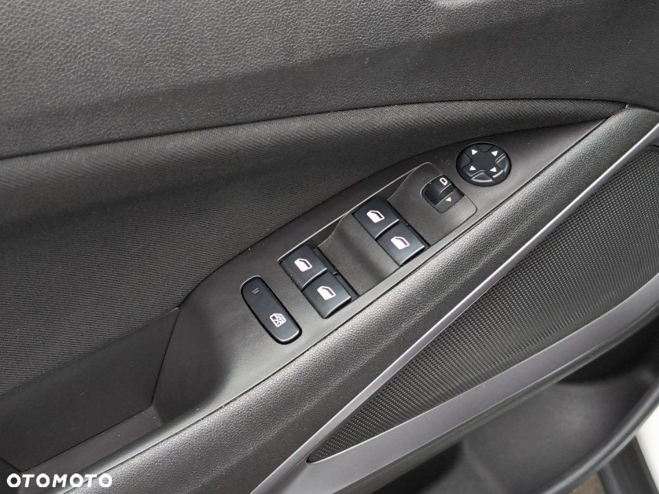 Opel Crossland X - 14