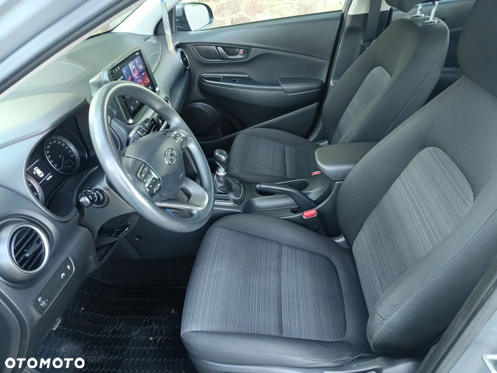 Hyundai Kona - 11