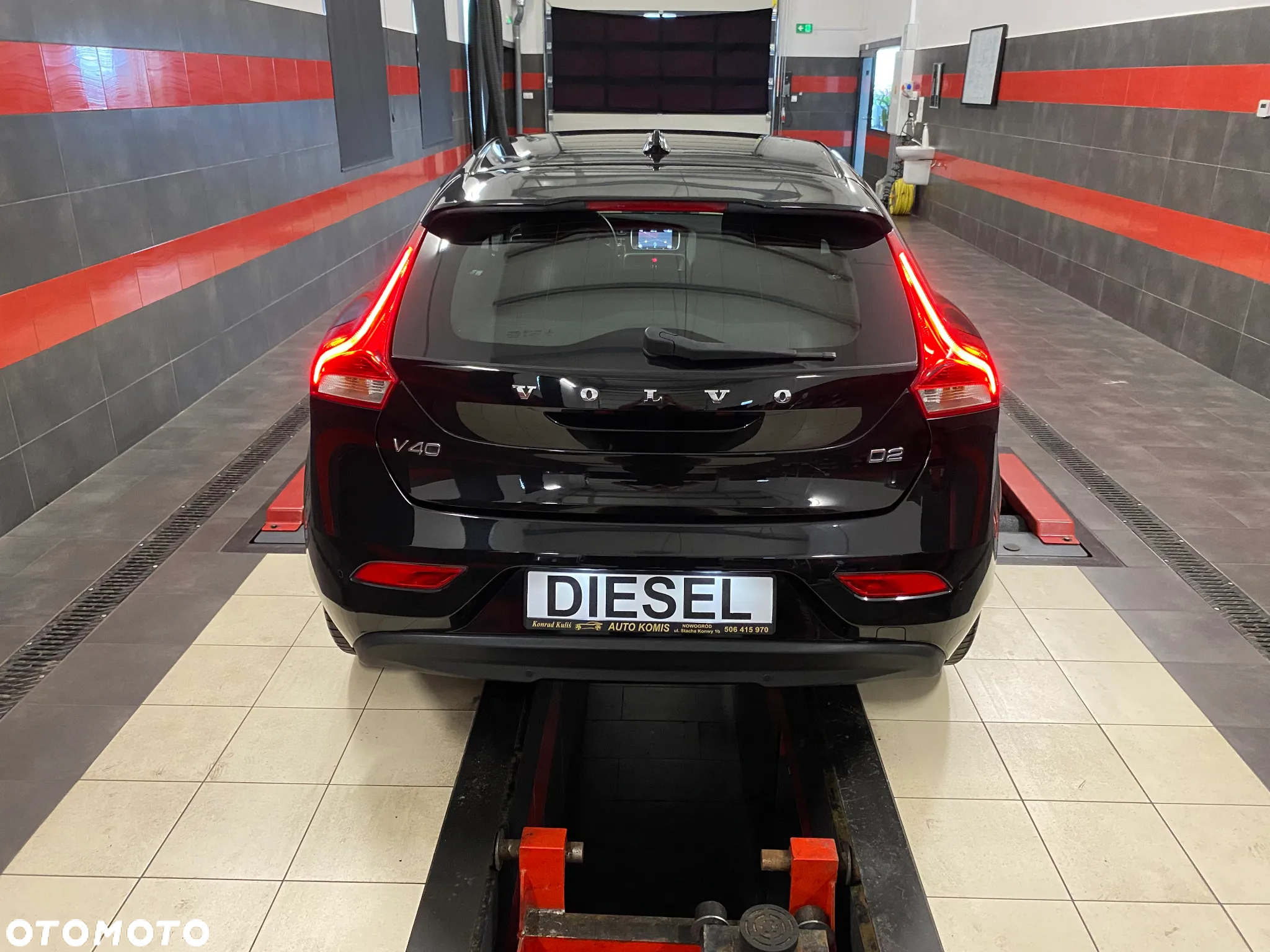 Volvo V40 D2 Summum - 8